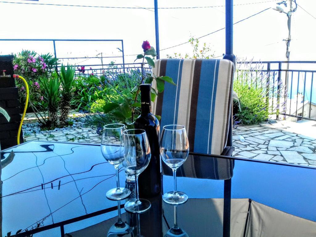 Apartment Little Princess Dora Senj  Buitenkant foto