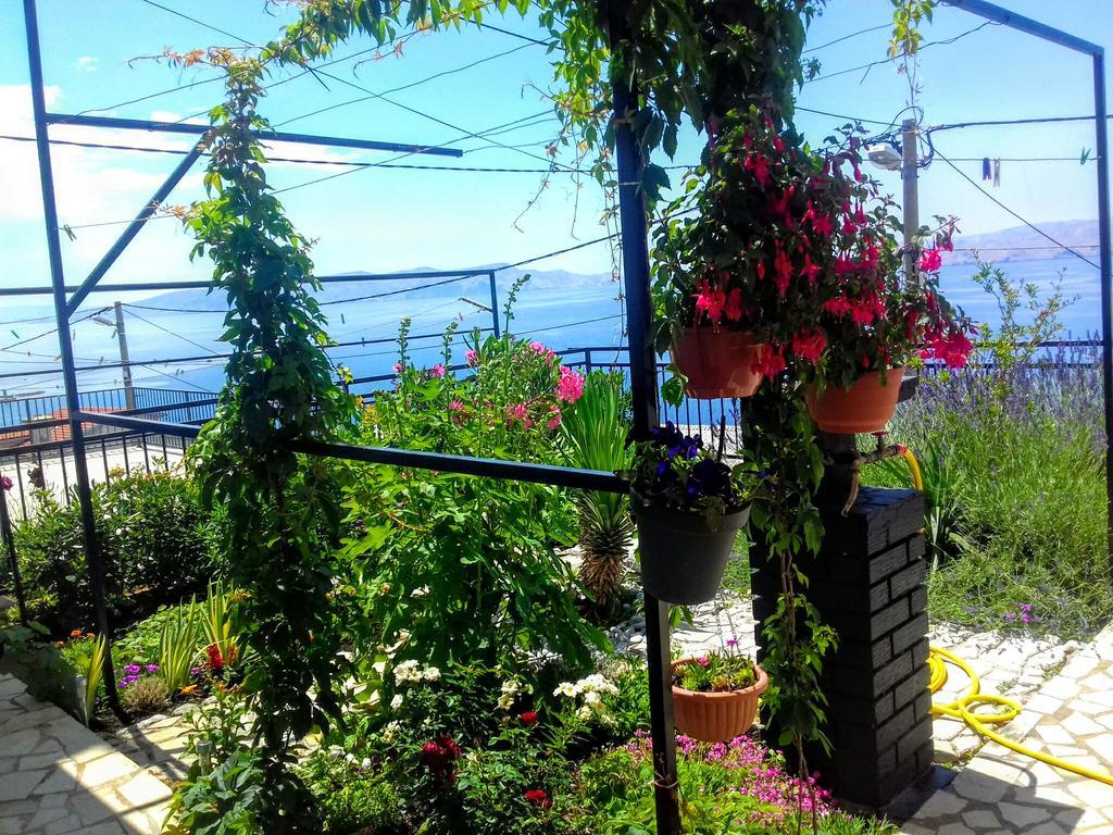 Apartment Little Princess Dora Senj  Buitenkant foto