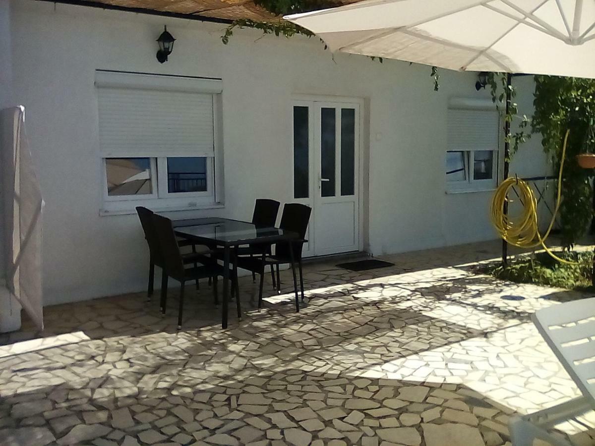 Apartment Little Princess Dora Senj  Buitenkant foto